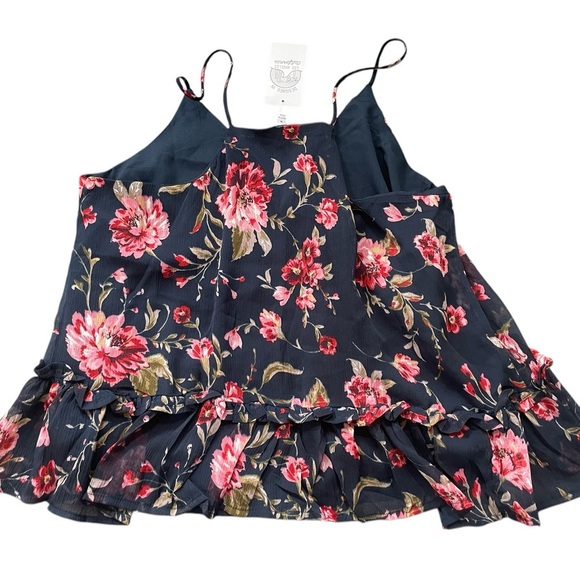 NWT Patrons of Peace tank-medium - Picture 2 of 5